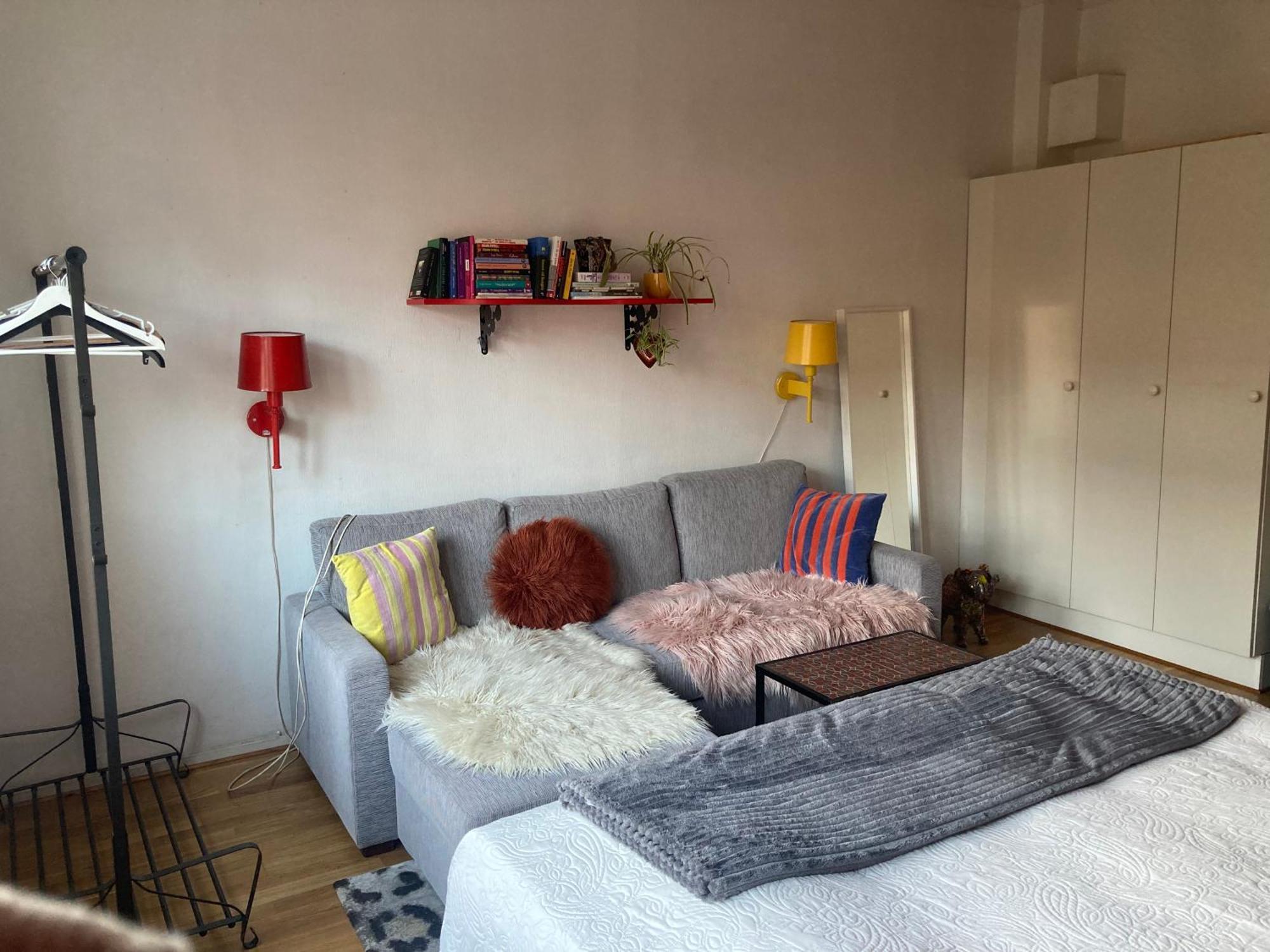 Rum Med Eget Badrum Och Stort, Delat Koek,Centralt I Malmoe A Room In An Apartment, Own Bathroom And Kitchen Shared With A Family מראה חיצוני תמונה